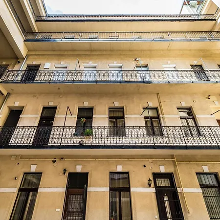 Boutique * Budapeste